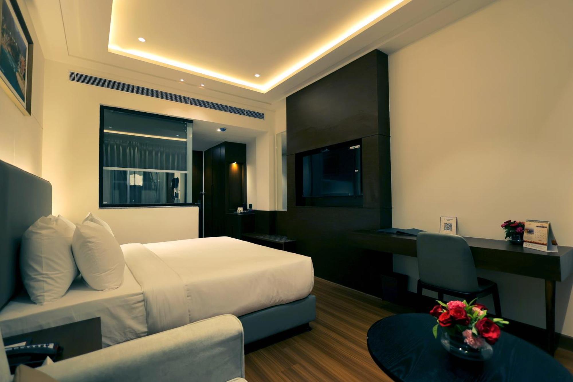 Pride Elite Haridwar Hotel Exterior photo